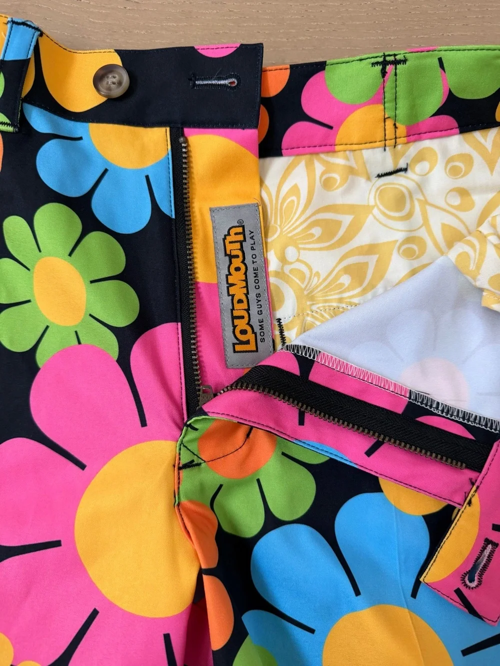Loudmouth Golf Men’s 34” Black Floral Power Shorts Multicolor Retro